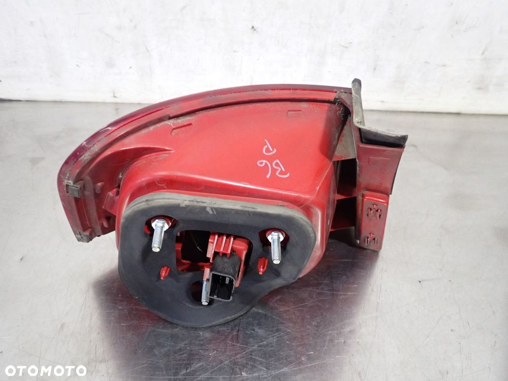 LAMPA PRAWA TYLNA VOLKSWAGEN PASSAT B6 3C5945096C - 4