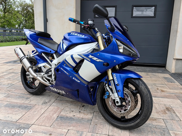 Yamaha R1