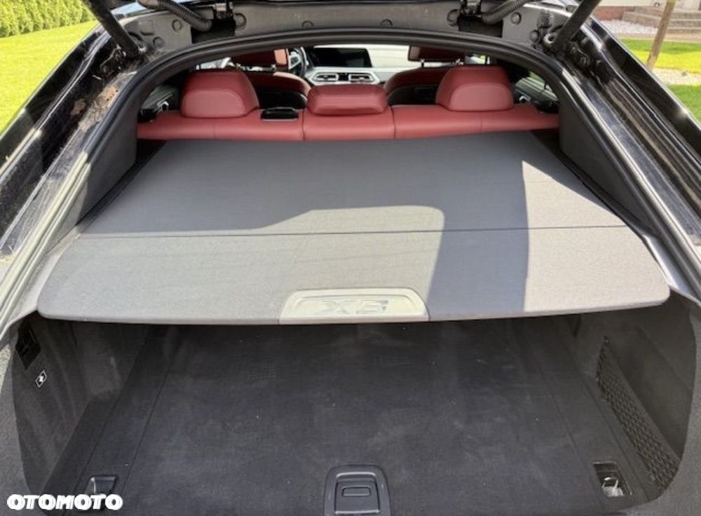 BMW X6 xDrive40i mHEV - 17