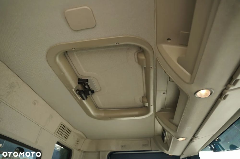 Iveco X- WAY 480 / 8x4 / WYWROTKA TYLNOZSYPOWA - 5,6 M / HYDROKLAPA / OPONY 100% / EURO 6 - 35