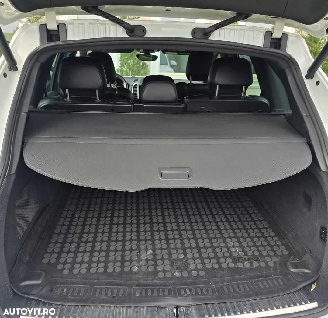 Porsche Cayenne Diesel Platinum Edition - 14