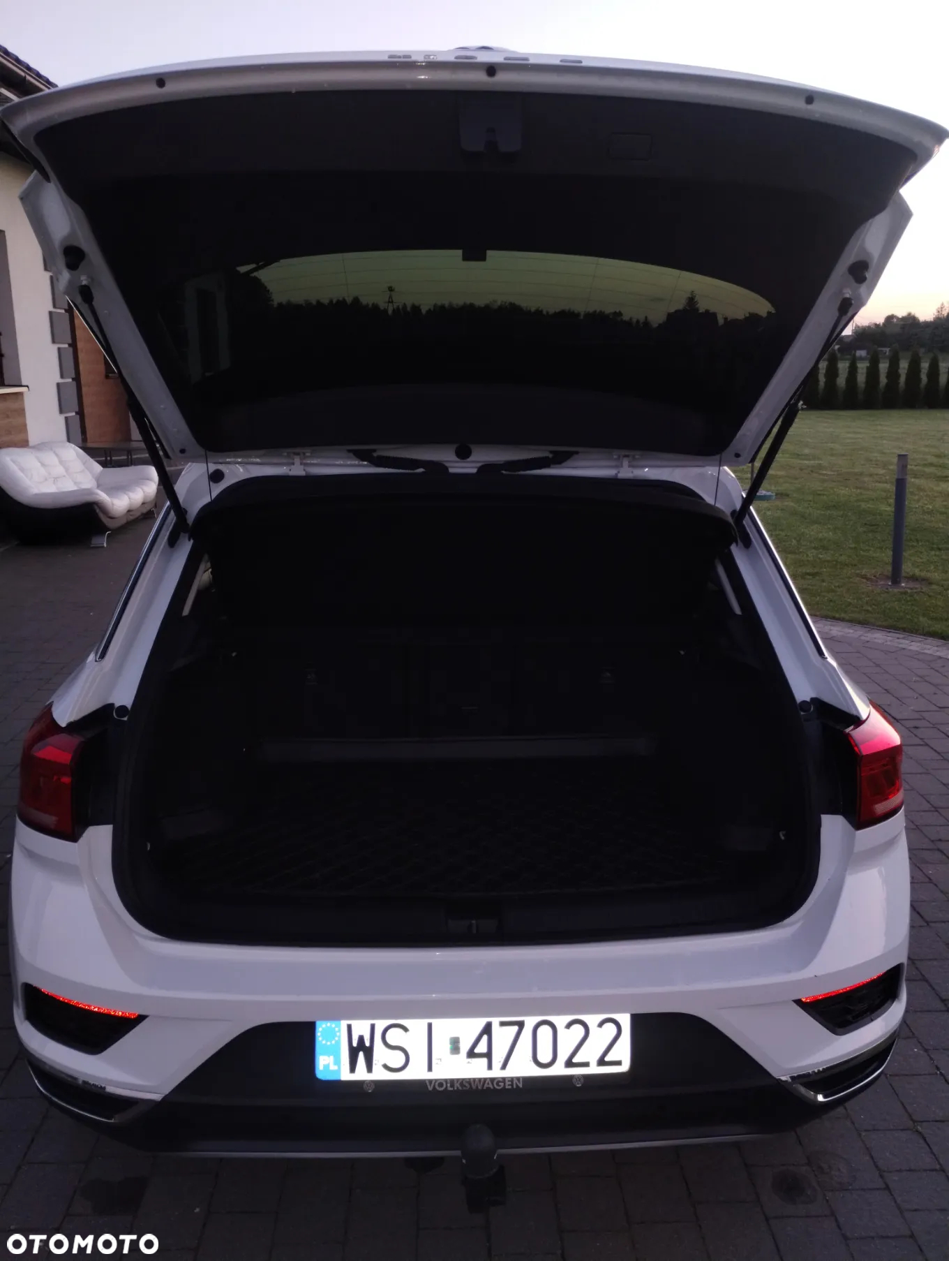 Volkswagen T-Roc - 12