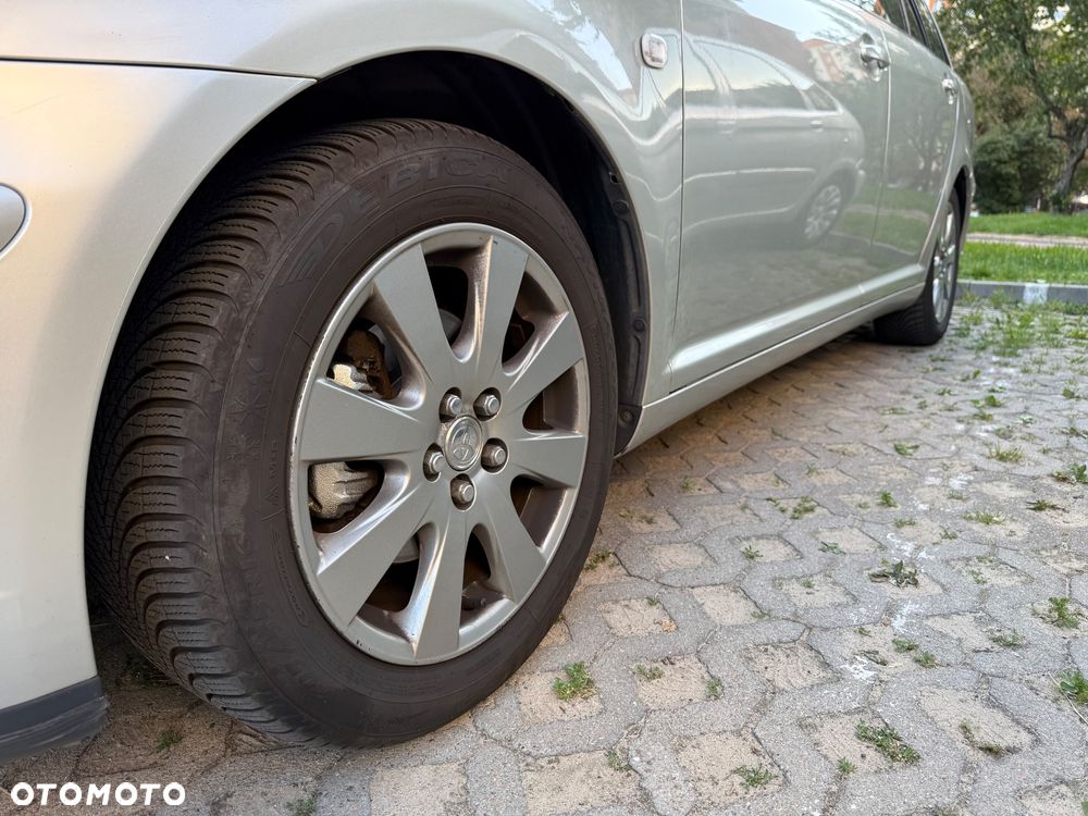 Toyota Avensis 1.8 VVT-i Sol - 15
