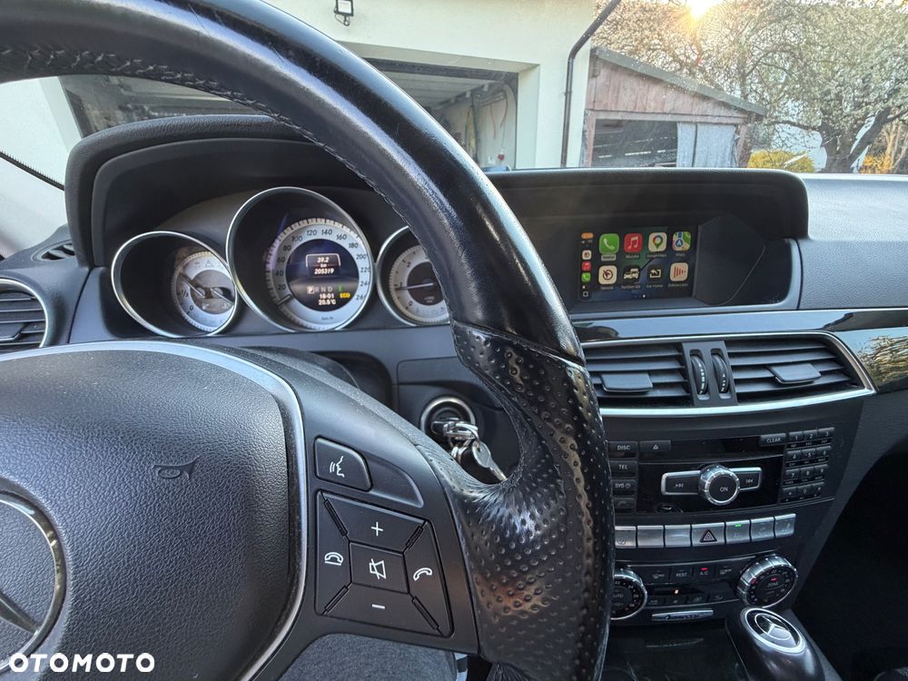 Mercedes-Benz Klasa C 220 CDI 4Matic 7G-TRONIC Avantgarde Edition - 10