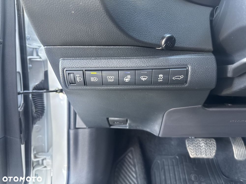 Toyota Corolla 1.8 Hybrid Style - 22