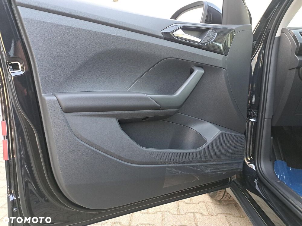 Volkswagen T-Cross - 10