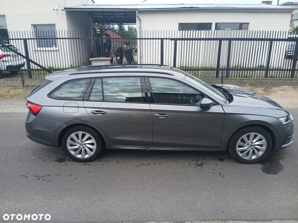 Skoda Octavia 2.0 TDI Sportline DSG - 6