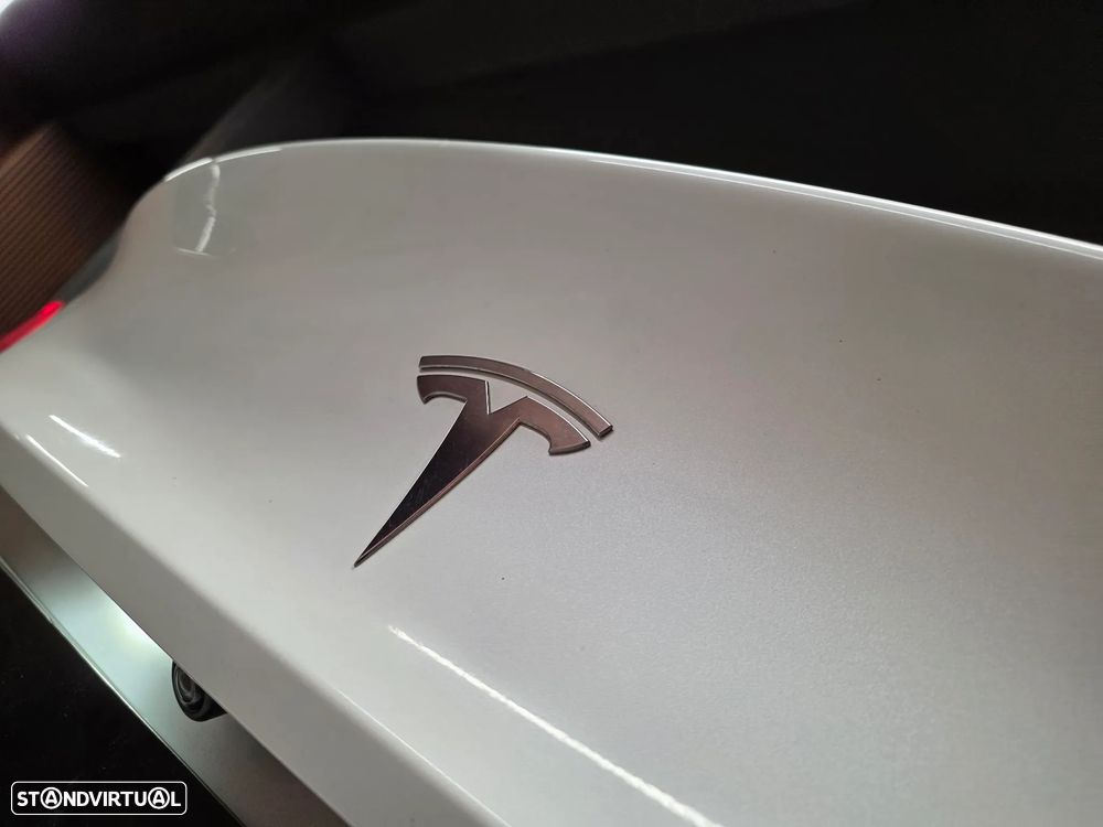 Tesla Model 3 Long Range AWD Dual Motor - 28