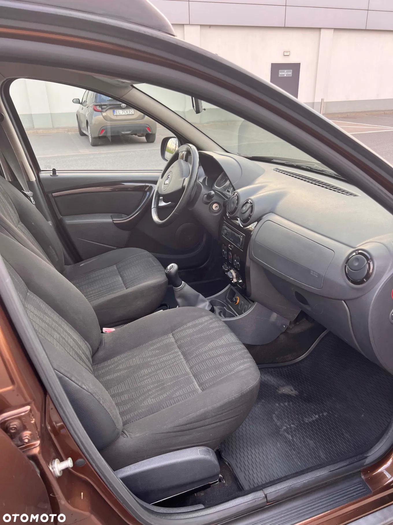 Dacia Duster 1.6 Laureate - 15