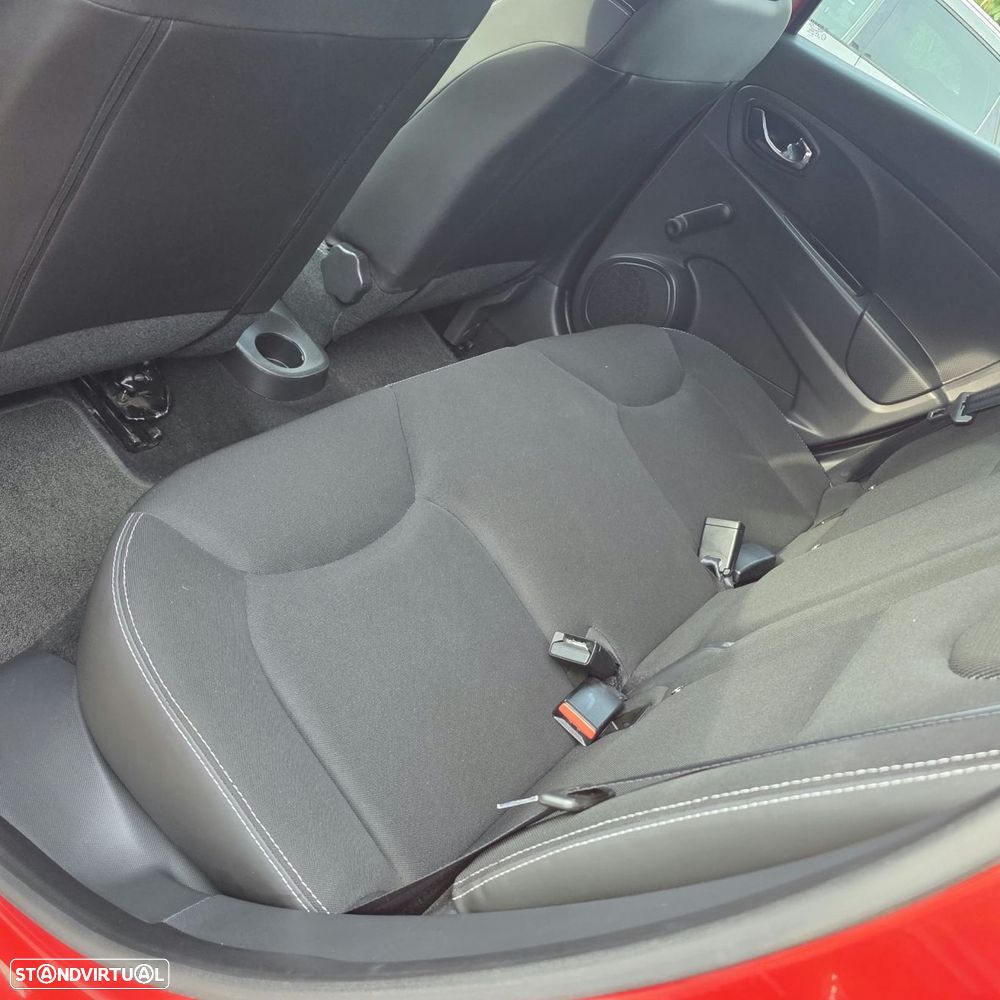 Renault Clio Sport Tourer 0.9 TCE Dynamique S - 9