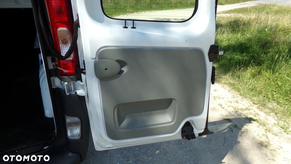 Opel VIVARO 2.0CDTi 115KM * KLIMA * NISKI PRZEBIEG ! WZOROWY STAN ! - 20