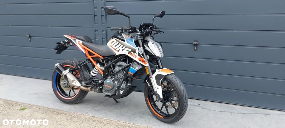 KTM Duke 125 - 28