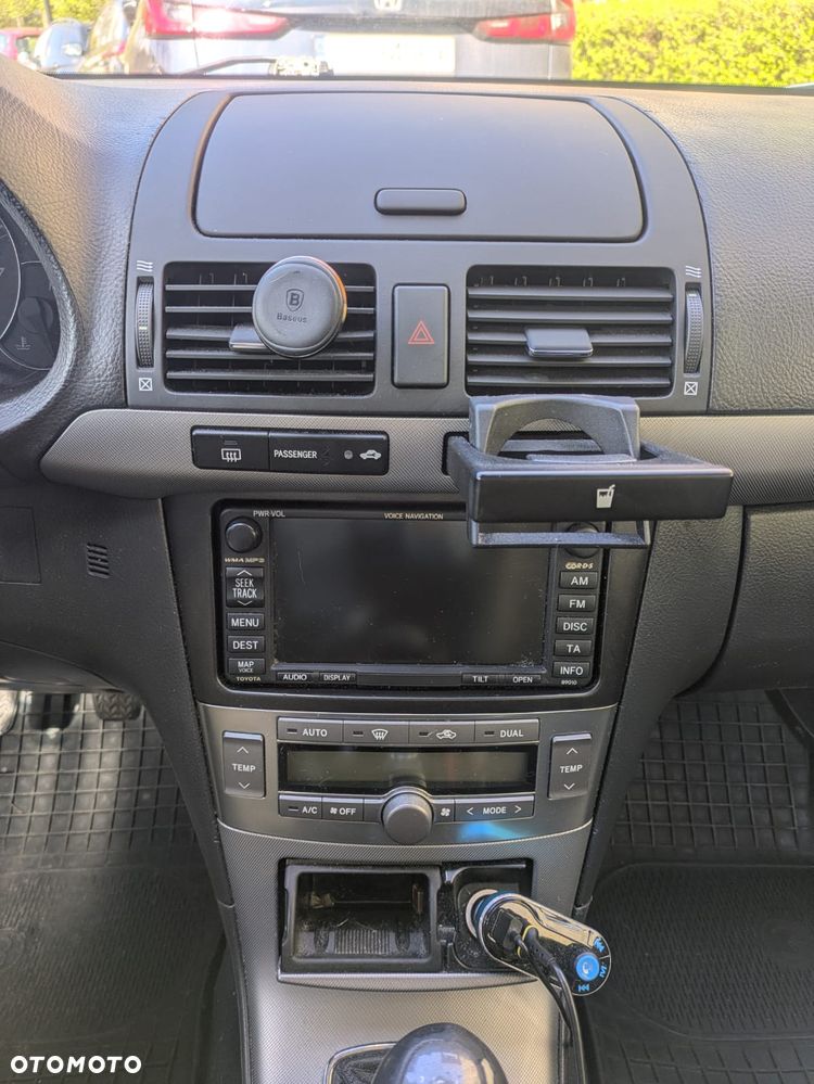 Toyota Avensis 1.8 VVT-i Luna - 14