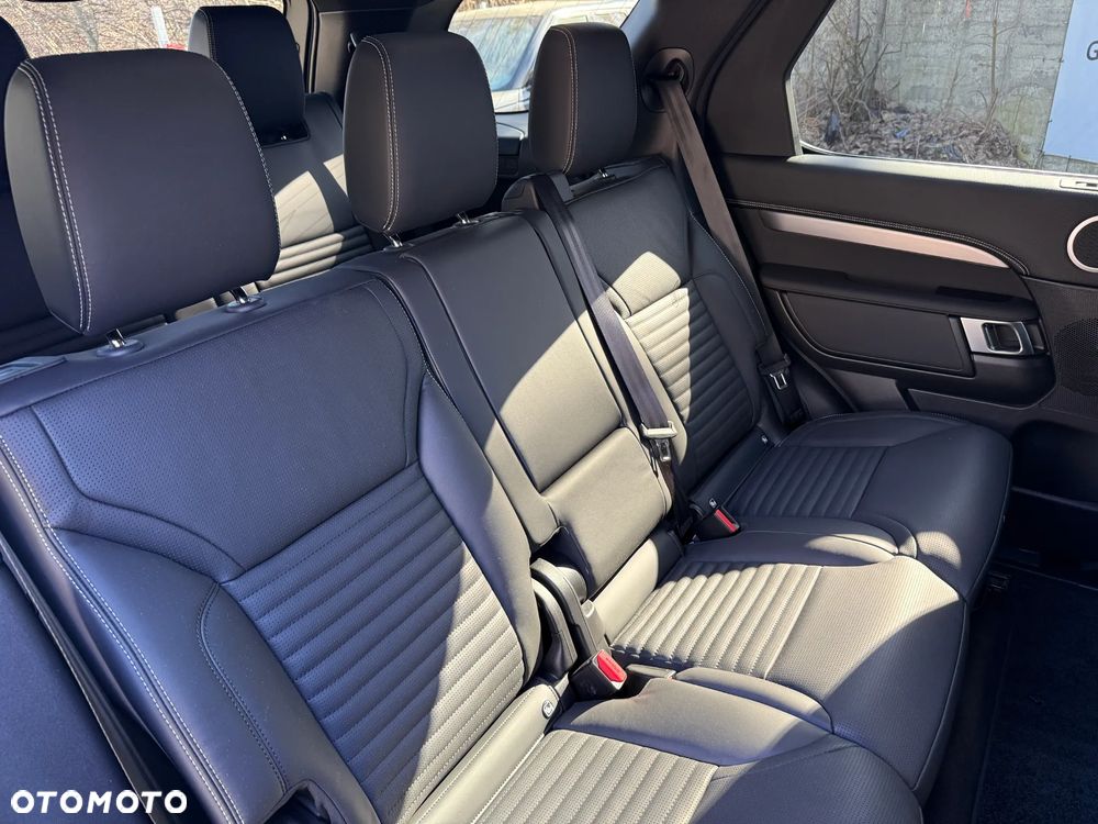 Land Rover Discovery D350 Dynamic HSE - 9