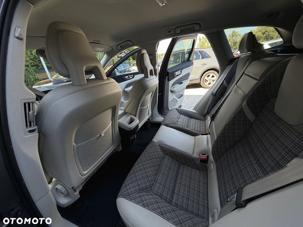 Volvo XC 60 D4 AWD Inscription - 20
