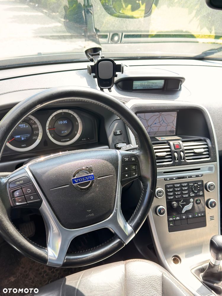 Volvo XC 60 D3 Momentum - 8