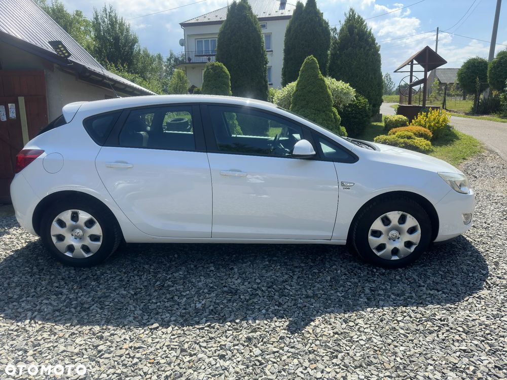 Opel Astra 1.4 ecoFLEX - 5