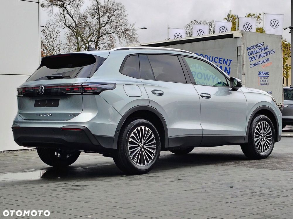 Volkswagen Tiguan - 7