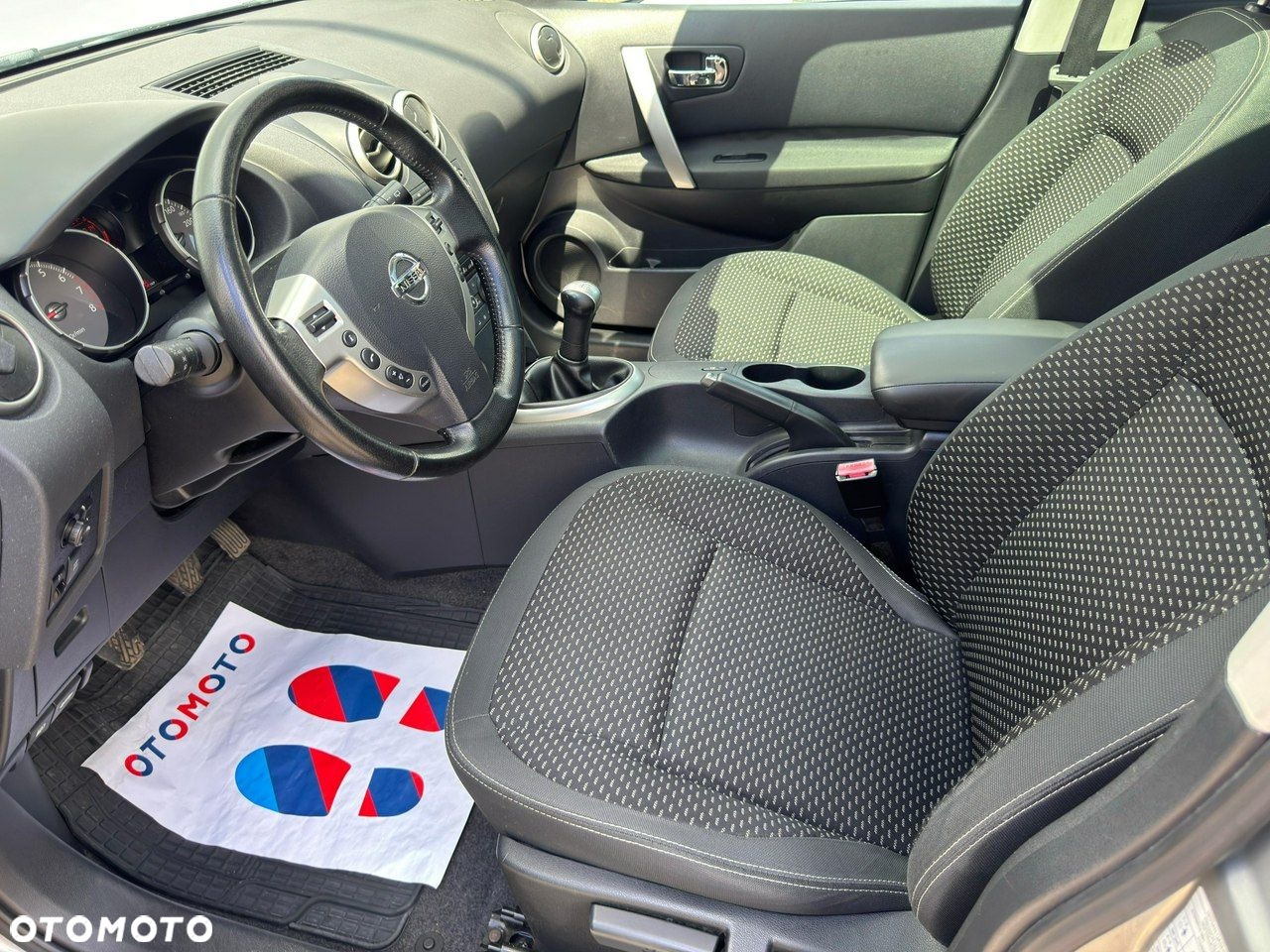 Nissan Qashqai - 16