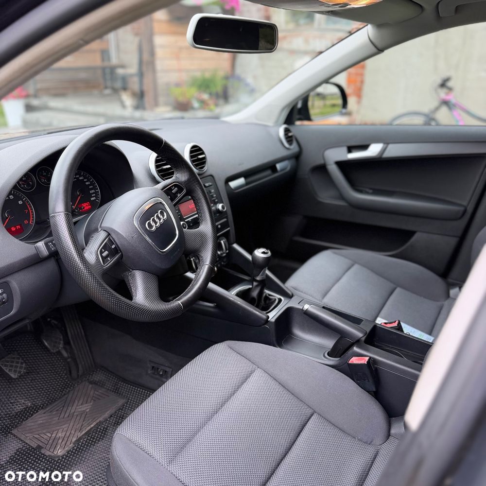 Audi A3 Sportback 1.6 Ambition - 8