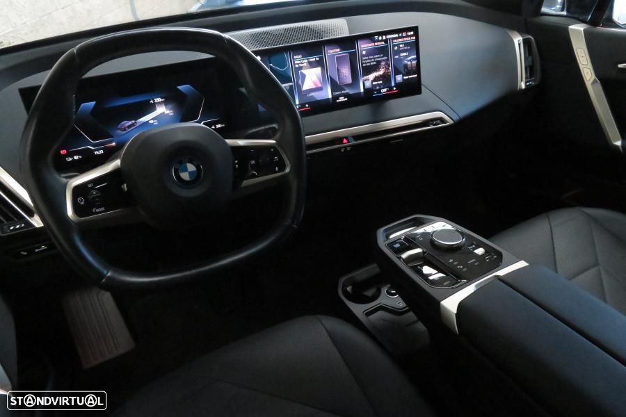 BMW iX xDrive 40 - 10