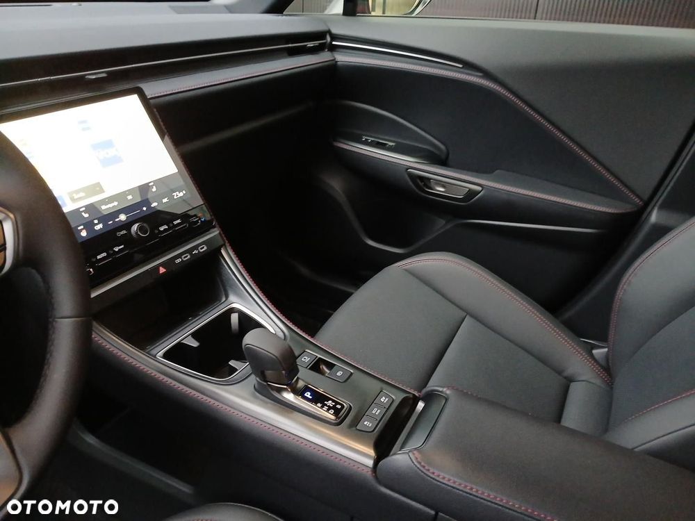 Lexus LBX 1.5 Hybrid Emotion - 14