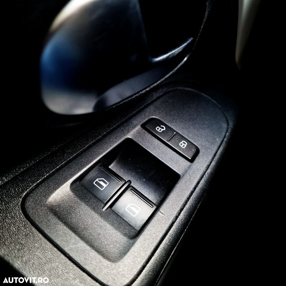 Volkswagen up! 1.0 MPI Take - 19