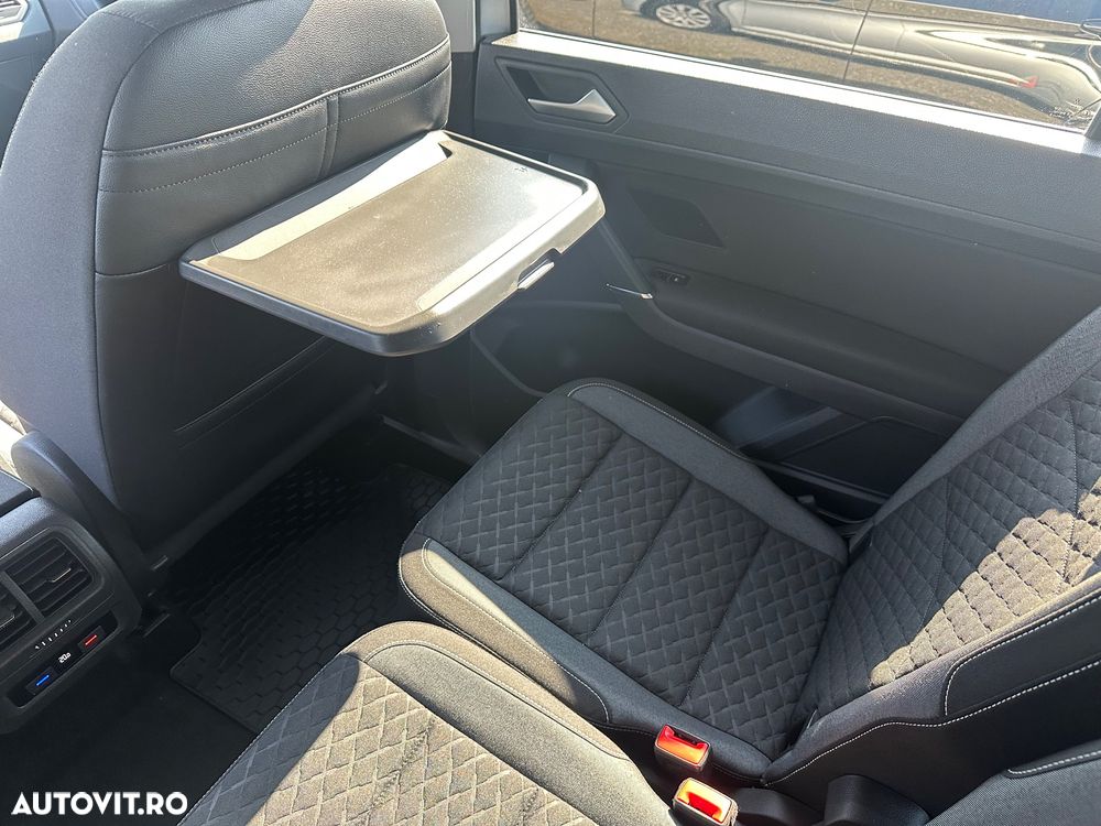 Volkswagen Touran - 14