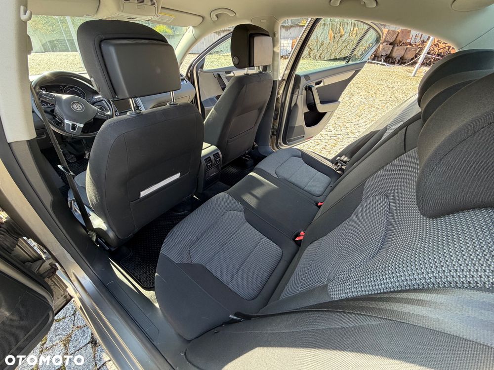 Volkswagen Passat 1.8 TSI Comfortline - 15