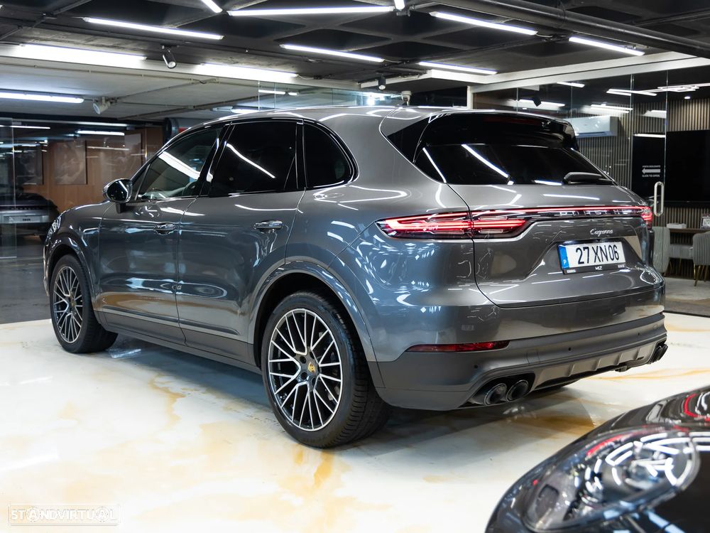 Porsche Cayenne Platinum Edition - 7