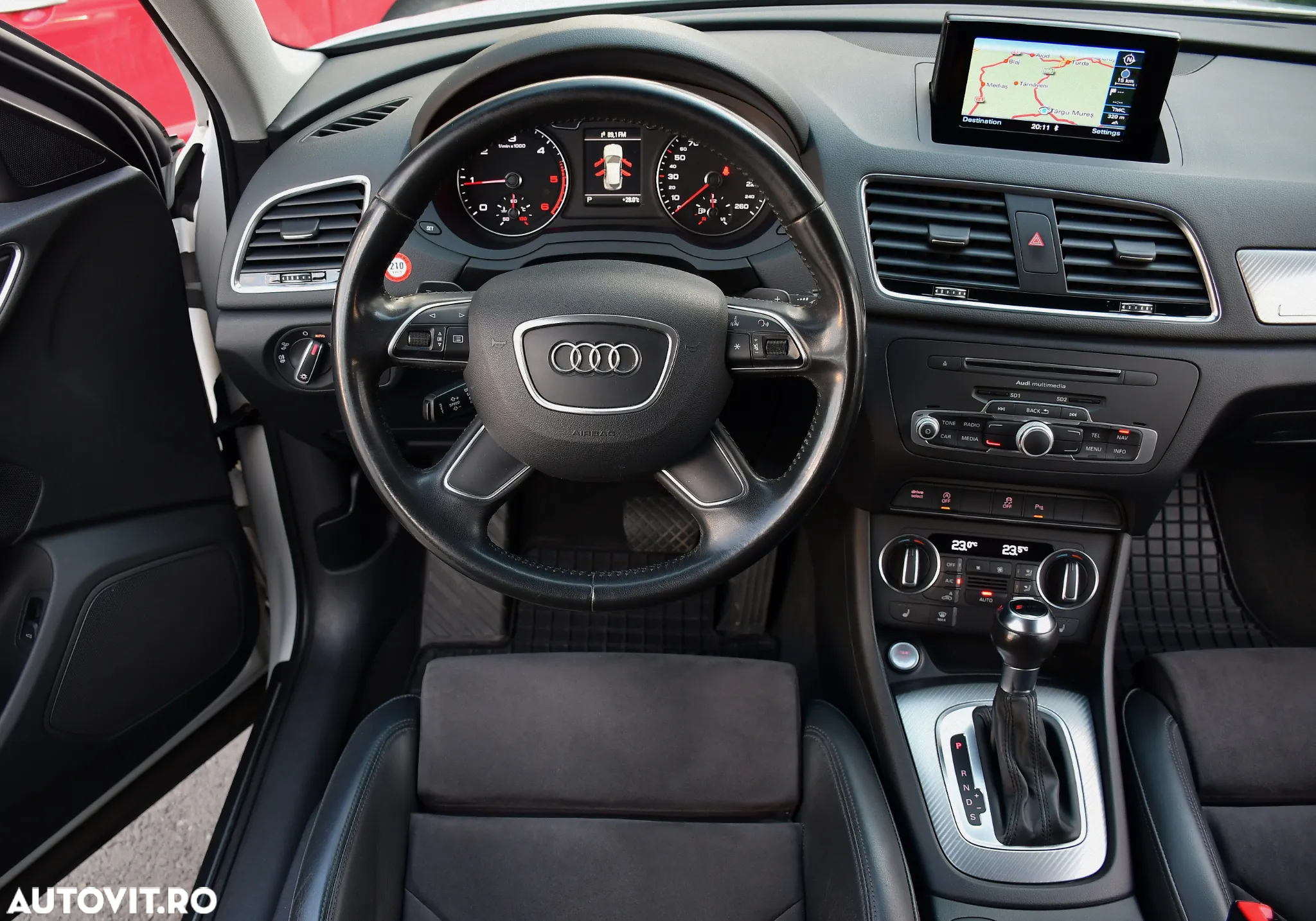 Audi Q3 2.0 TDI Quattro Stronic Design - 10