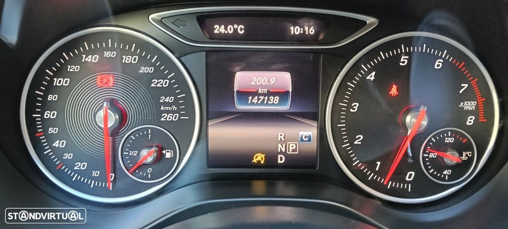Mercedes-Benz GLA 250 4-Matic Style - 18