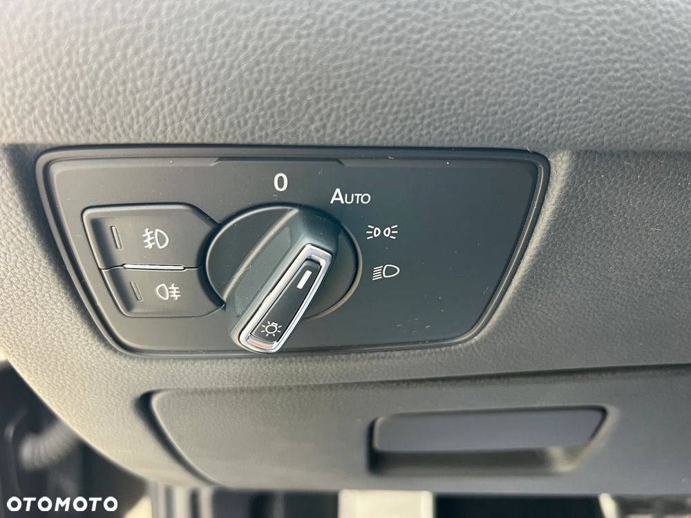 Volkswagen Passat Alltrack 2.0 TDI SCR DSG 4Motion - 23