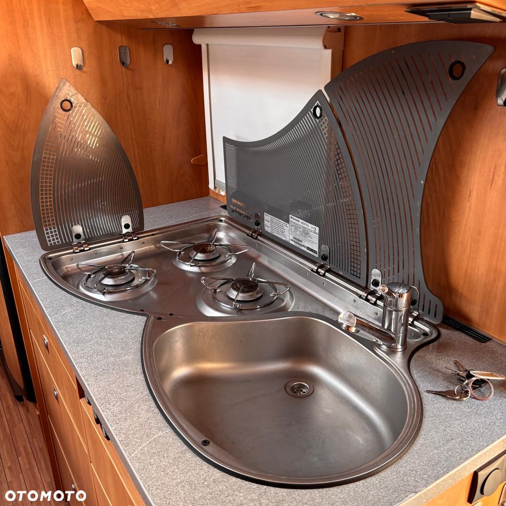 Dethleffs Camper 560 FMK - 8