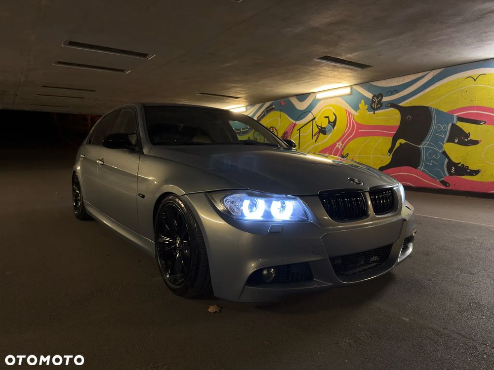 BMW Seria 3 330i - 7