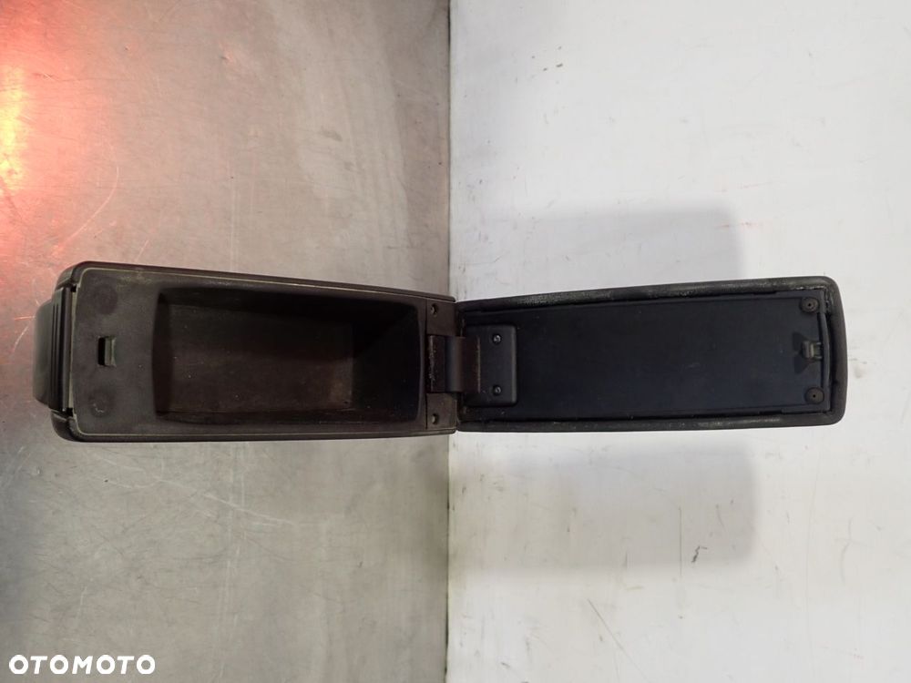 PODŁOKIETNIK FIAT GRANDE PUNTO - 9