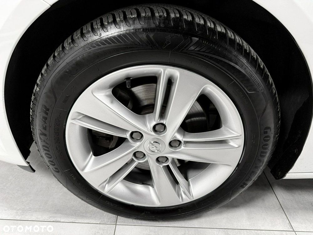 Opel Insignia - 9