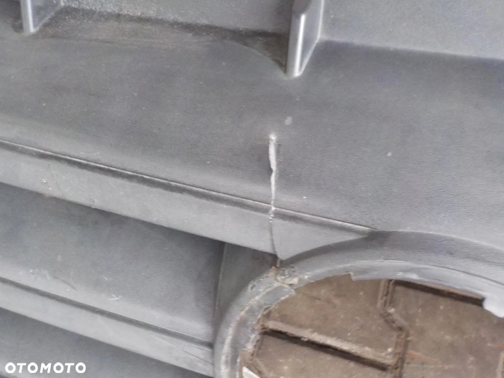 VW CRAFTER LIFT GRILL ATRAPA PAS PRZEDNI BLACHA - 4