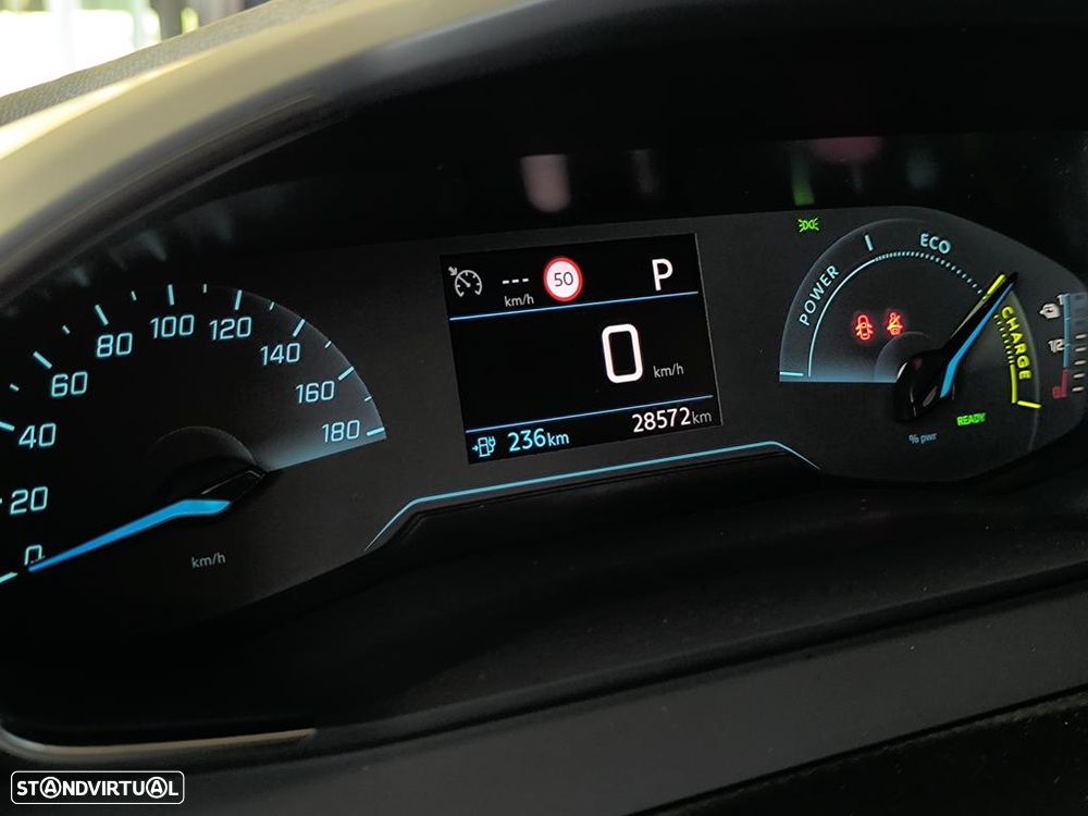 Peugeot e-2008 54 kWh Active - 13