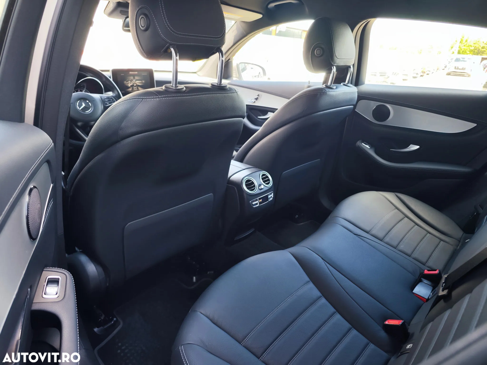 Mercedes-Benz GLC Coupe 250 4Matic 9G-TRONIC - 17