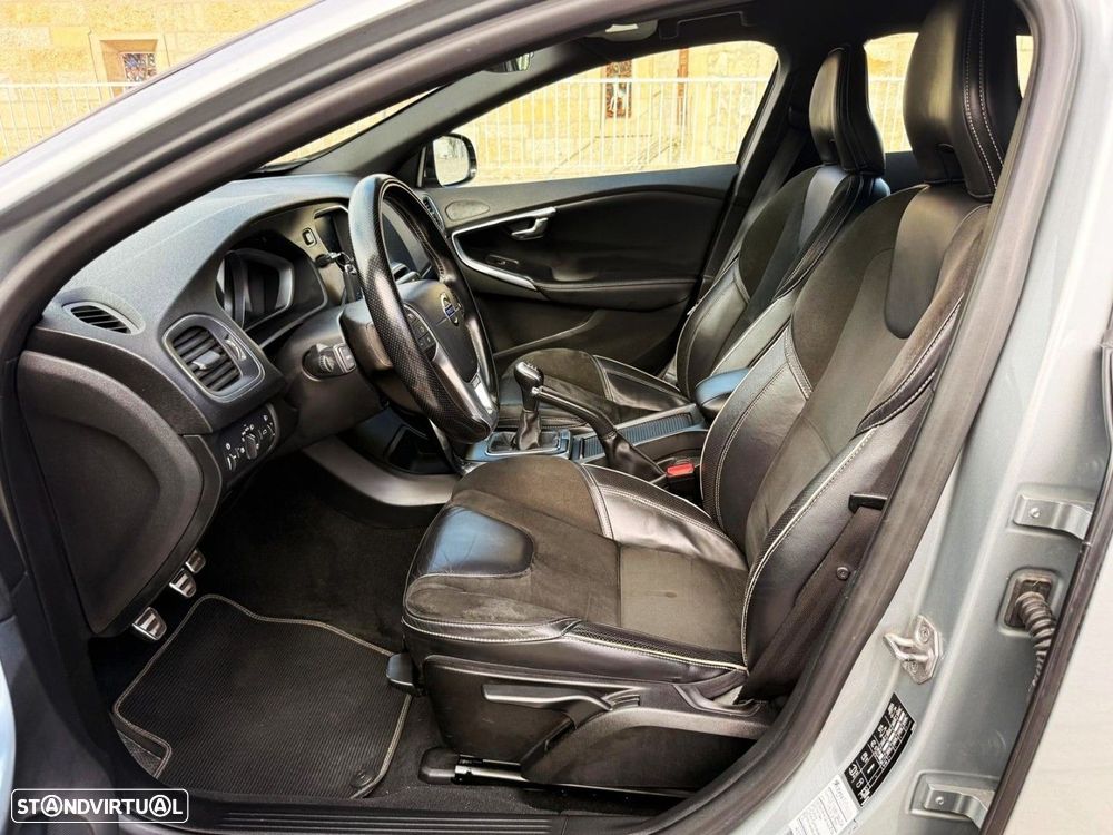 Volvo V40 1.6 D2 R-Design - 9