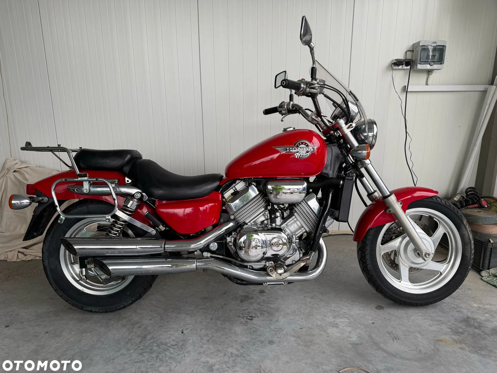 Honda VF - 2