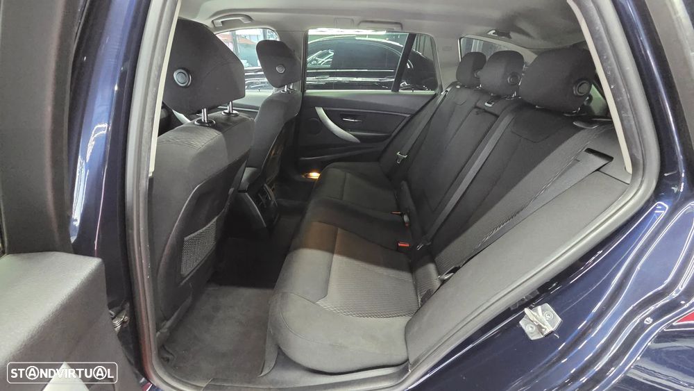 BMW 320 d EfficientDynamics Line Luxury Auto - 15