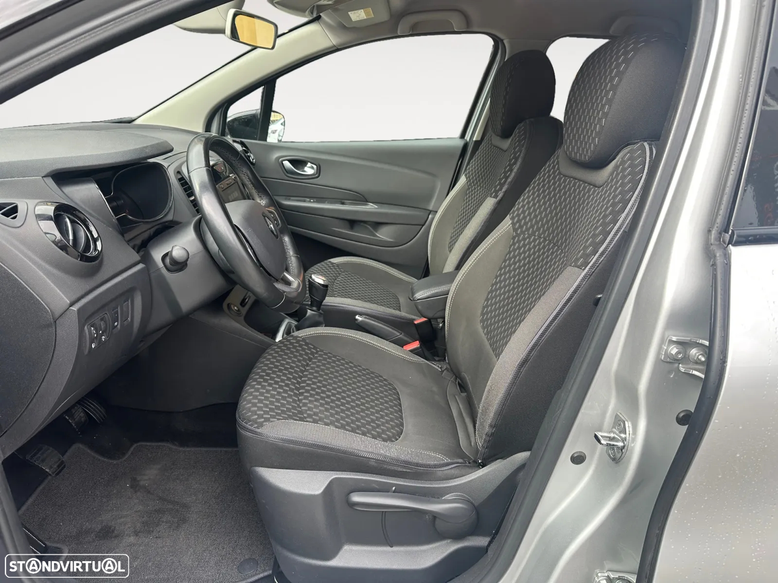 Renault Captur 0.9 TCE Exclusive - 10