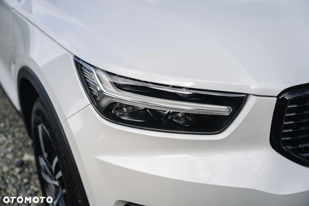 Volvo XC 40 T4 R-Design - 10