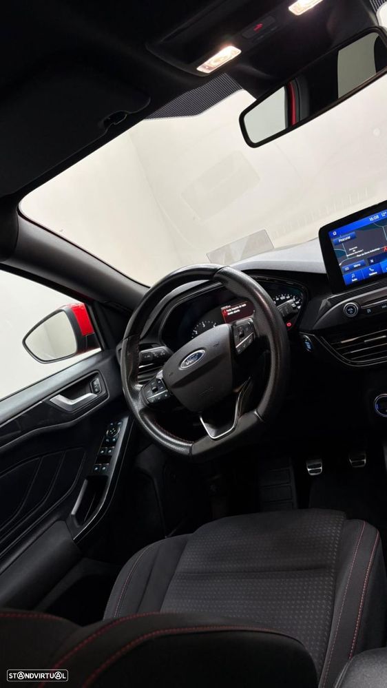 Ford Focus 1.5 TDCi ECOBlue ST-Line - 21