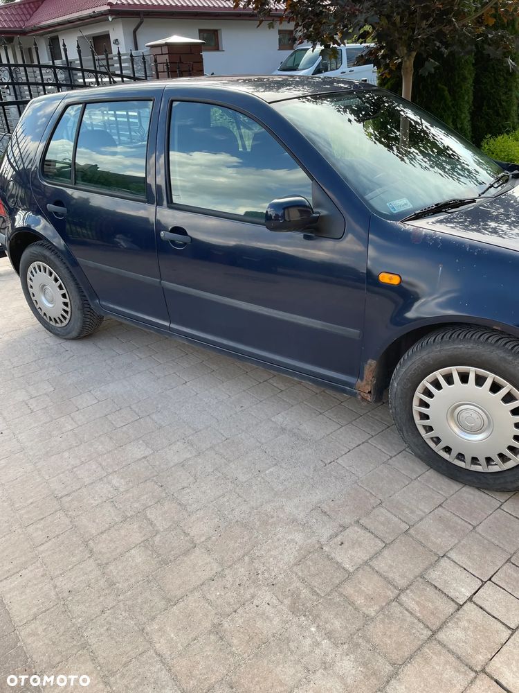 Volkswagen Golf 1.9 TDI Comfortline - 6