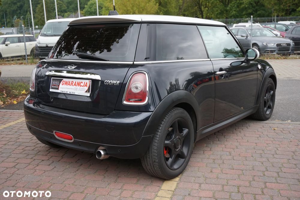 MINI Cooper 50 Mayfair - 3