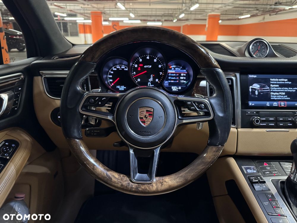 Porsche Macan GTS PDK - 14