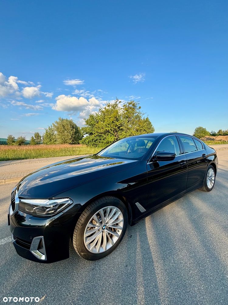 BMW Seria 5 520i Luxury Line - 2